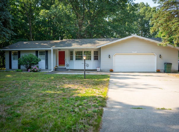 1957 E River Road, Muskegon, MI 49445