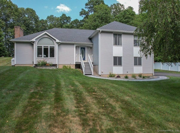 55 Center Street, Wolcott, CT 06716