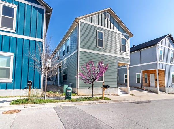 146 E South Street, Fayetteville, AR 72701