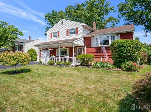 146 Osceola Avenue, Middlesex, NJ 08846