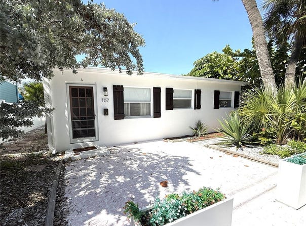107 4TH Avenue, ST PETE BEACH, FL 33706