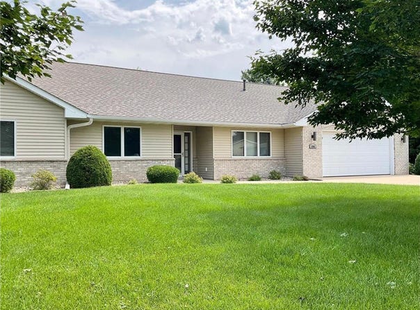 1903 14th Street SW, Austin, MN 55912
