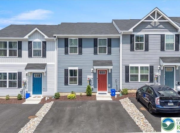 2105 Cross Country Road, Northampton Boro, PA 18067