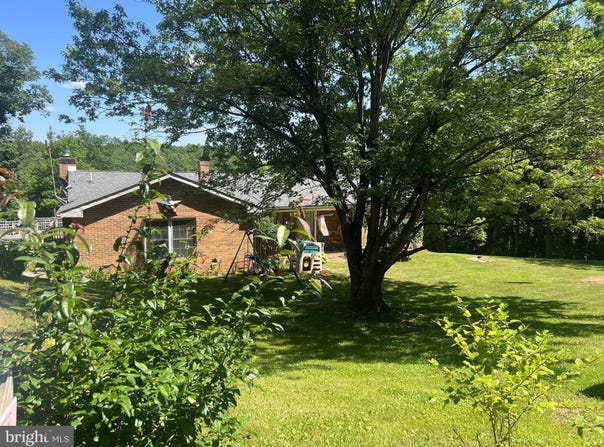 6395 SPRINGFIELD PIKE, POINTS, WV 25437