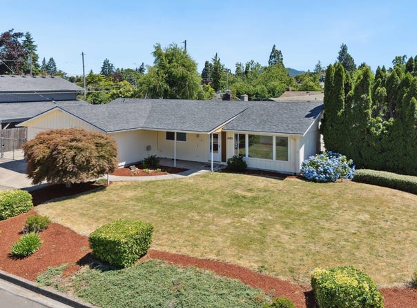 1603 DELROSE AVE, Springfield, OR 97477