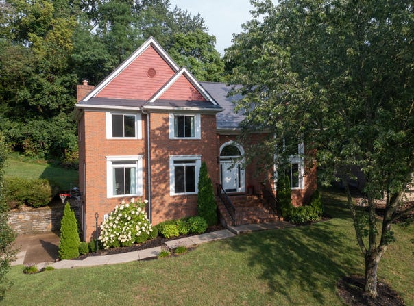 1193 Devou Woods, Covington, KY 41011