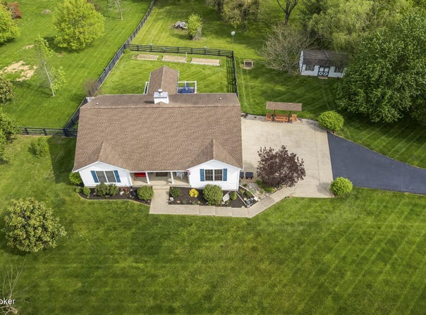 15 Summer Place Dr, Taylorsville, KY 40071