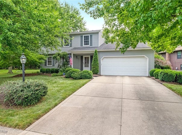 15033 Wilmington Drive, Strongsville, OH 44136