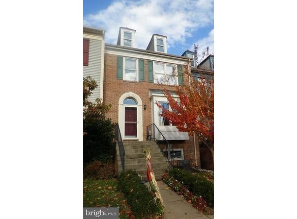 43607 BLACKSMITH Square, ASHBURN, VA 20147