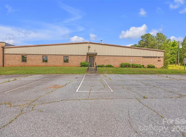 1824 Brian Drive NE, Conover, NC 28613
