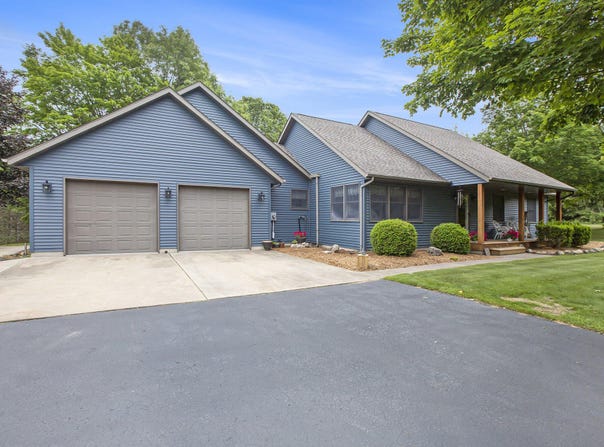 7272 E M 113, Kingsley, MI 49649