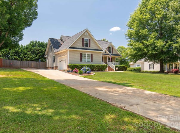 1530 Danlee Drive, Lancaster, SC 29720