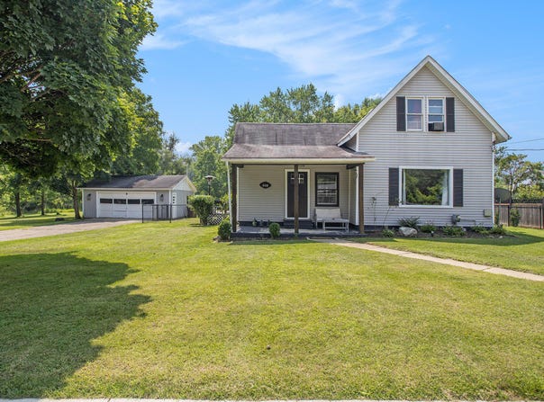 610 E Hanover Street, Marshall, MI 49068