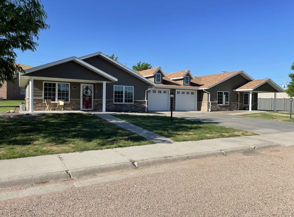 115,  117 E 3rd, 304 and 306 S Demick, Bird City, KS 67731