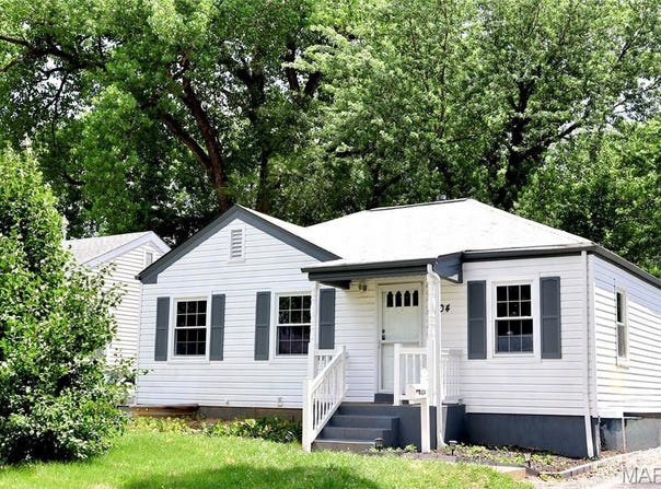 4404 Saint Leo Lane, St Ann, MO 63074