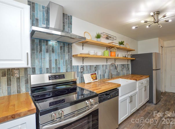 9325 Old Concord Road, Charlotte, NC 28213