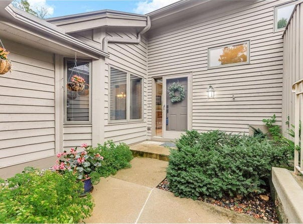 16413 Ellerdale Lane, Eden Prairie, MN 55346