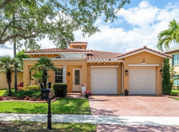 10758 NW 83rd Ct, Parkland, FL 33076