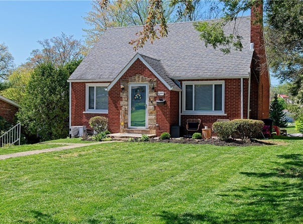 1109 N 2nd Street, Jeannette, PA 15644