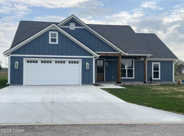 518 River Birch Circle, Galena, KS 66739