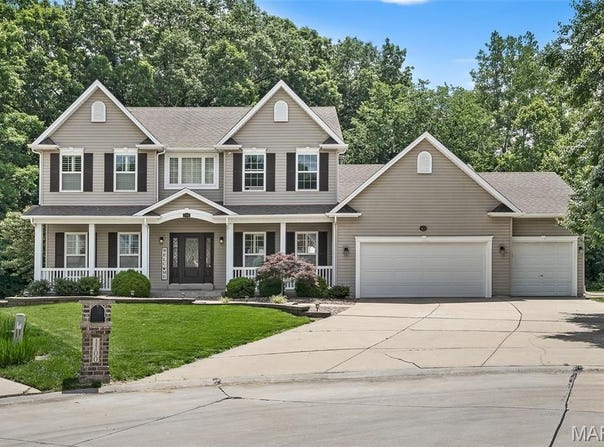 1100 Cypress Point Drive, O'Fallon, MO 63366