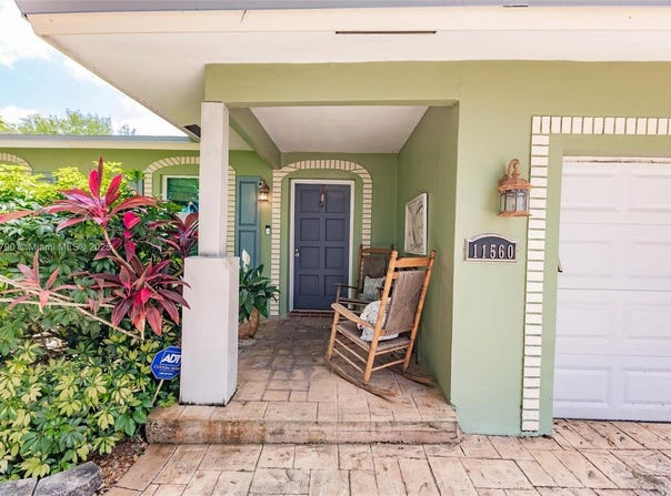 11560 NW 26th St, Plantation, FL 33323