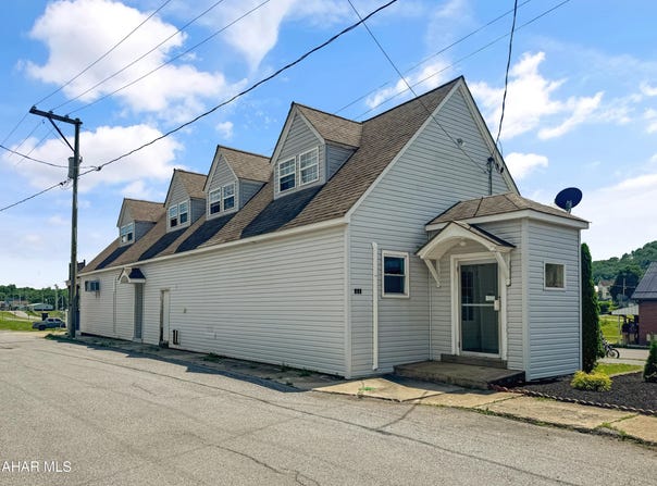 997 1st Street, Nanty-Glo, PA 15943