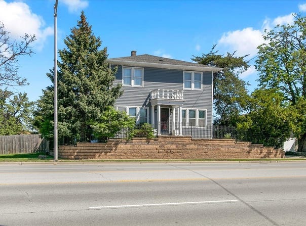 4108 W 103RD Street, Oak Lawn, IL 60453