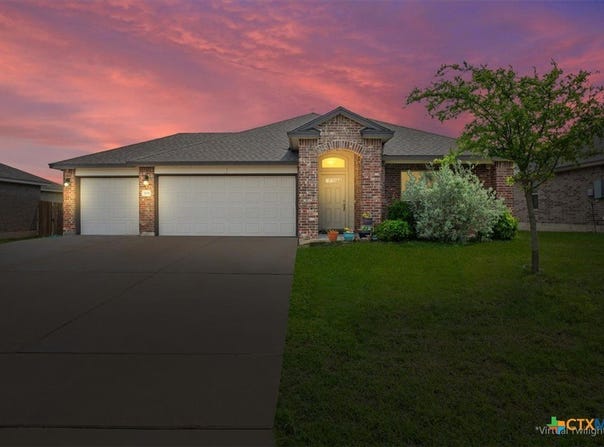 3108 Skinner Drive, Lorena, TX 76655