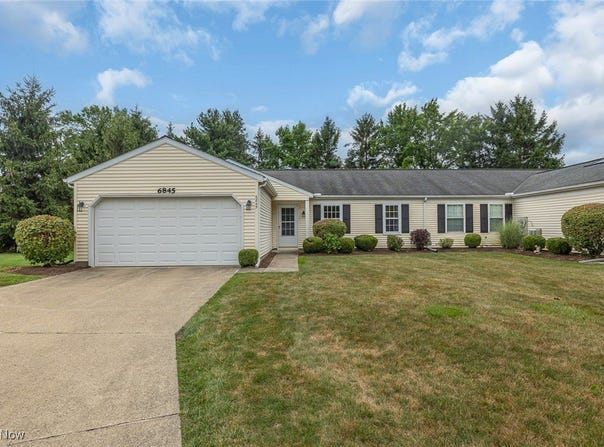 6845 Fireside Court unit: L, Mentor, OH 44060