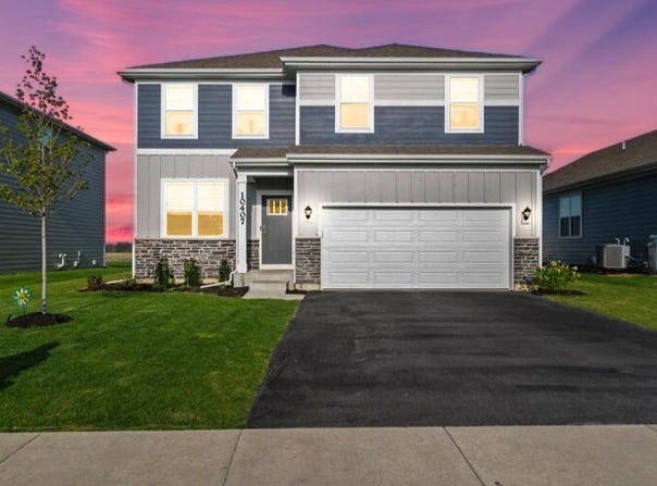 10407 Morse Place, Crown Point, IN 46307