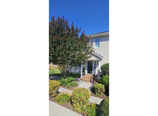 515 Cambridge Ct, Hardy, VA 24101