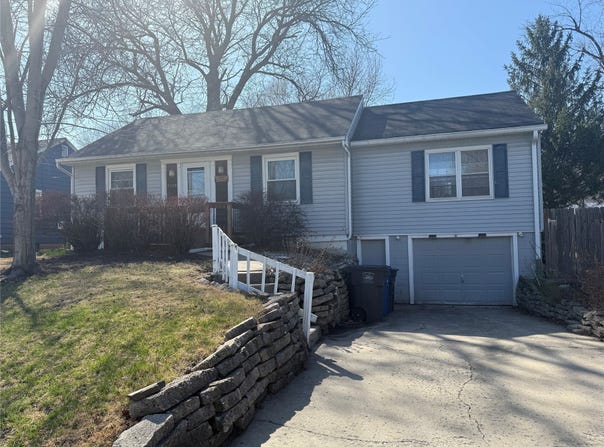 4028 9th Street, Des Moines, IA 50313
