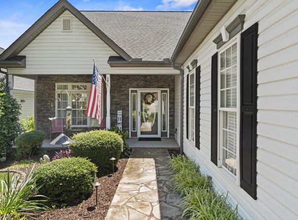 105 Garden View Court, Piedmont, SC 29673