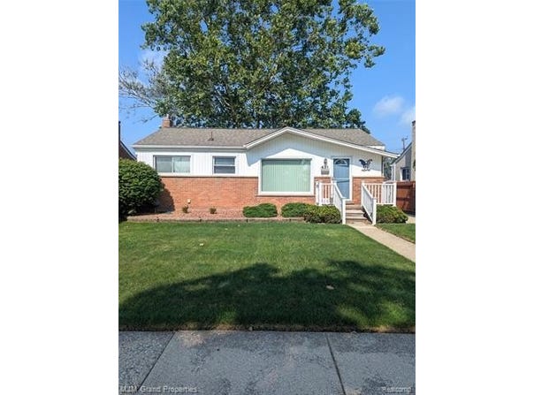 431 Deering Street, Garden City, MI 48135