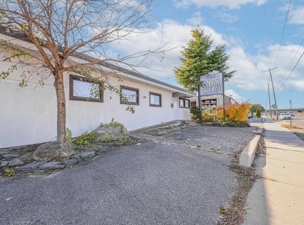 640 Sunrise Highway, West Babylon, NY 11704