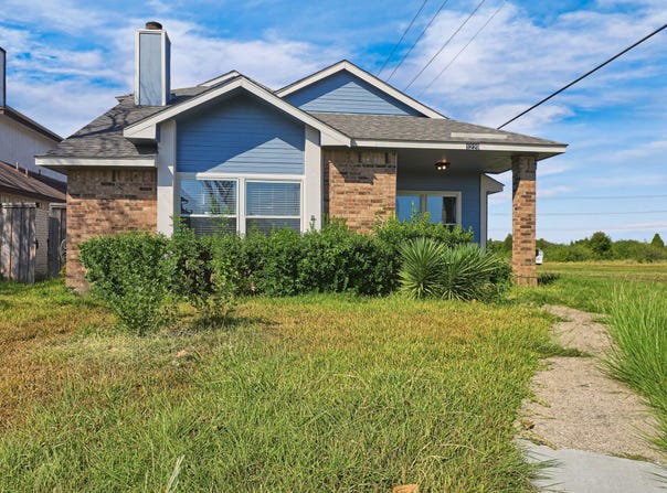 1229 Old Barn Lane, Mesquite, TX 75149