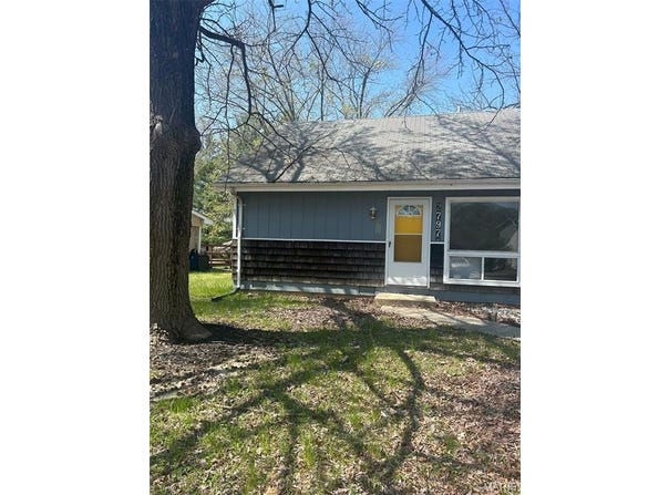 2797 Dawnview Drive, Florissant, MO 63031