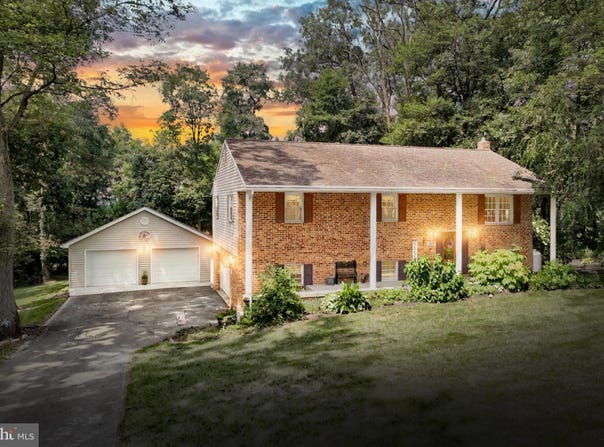 5059 RISLYN COURT, SPRING GROVE, PA 17362