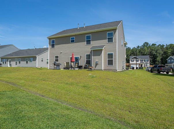 110 Preakness Stakes Drive, Lugoff, SC 29078