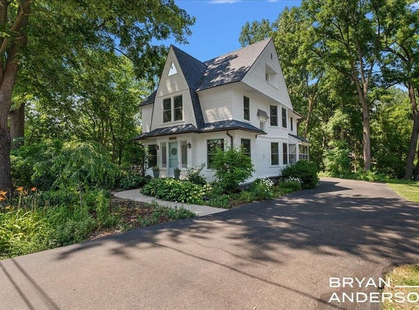 2099 Robinson Road SE, Grand Rapids, MI 49506