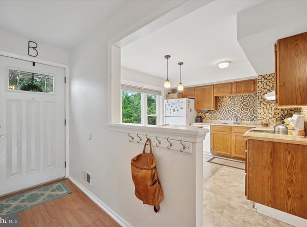3 COLONIAL WAY, ASTON, PA 19014