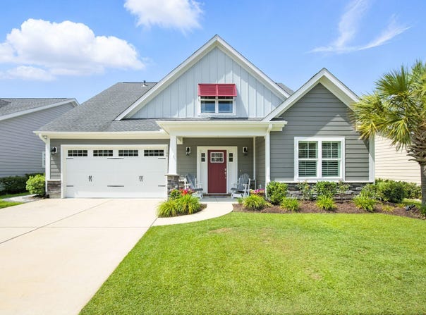 1109 Bonnet Dr., North Myrtle Beach, SC 29582