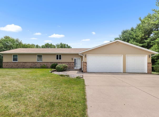 3993 Courtland, ROCKFORD, IL 61109