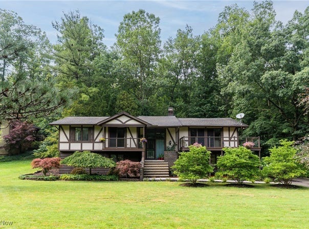 10659 Glen Forest Trail, Brecksville, OH 44141