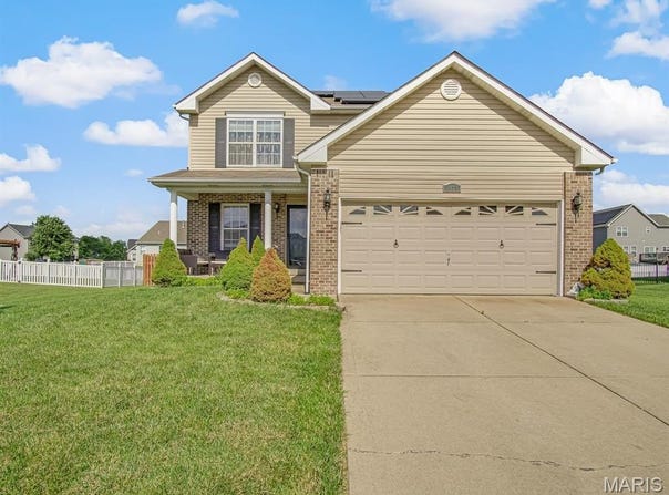 2023 Woodsong Way Ln Lane, Belleville, IL 62220