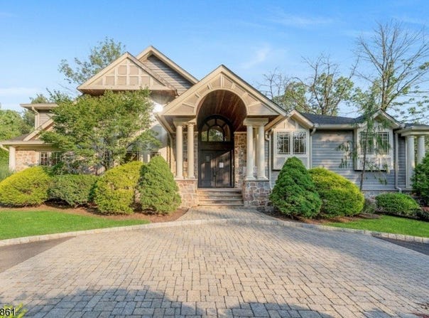 496 White Oak Ridge Rd, Millburn Twp., NJ 07078-1271