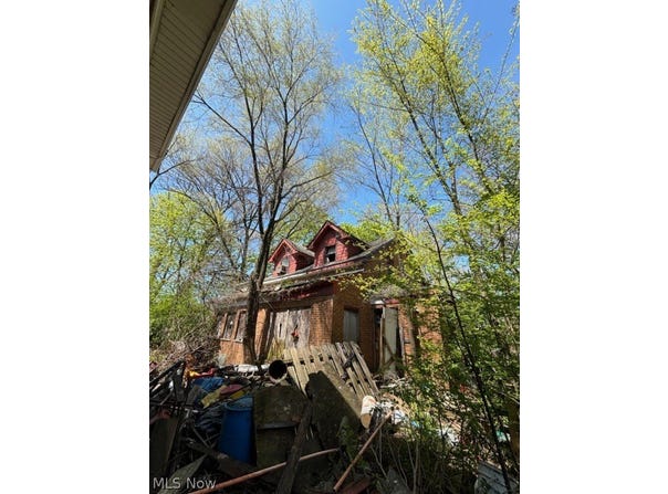 2300 W 14th Street, Cleveland, OH 44113