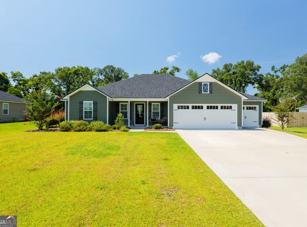 32 Lancer, Ray City, GA 31645