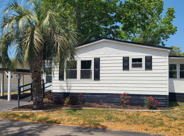 93 Burr Circle, Murrells Inlet, SC 29576